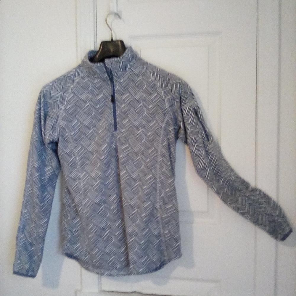 BCG Active Wear half zip pullover gray and white